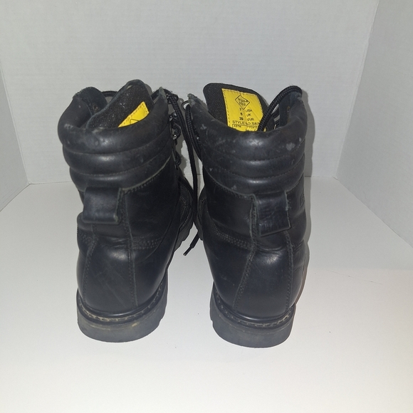 Rugged Black Men's Boots - Picture 8 of 12